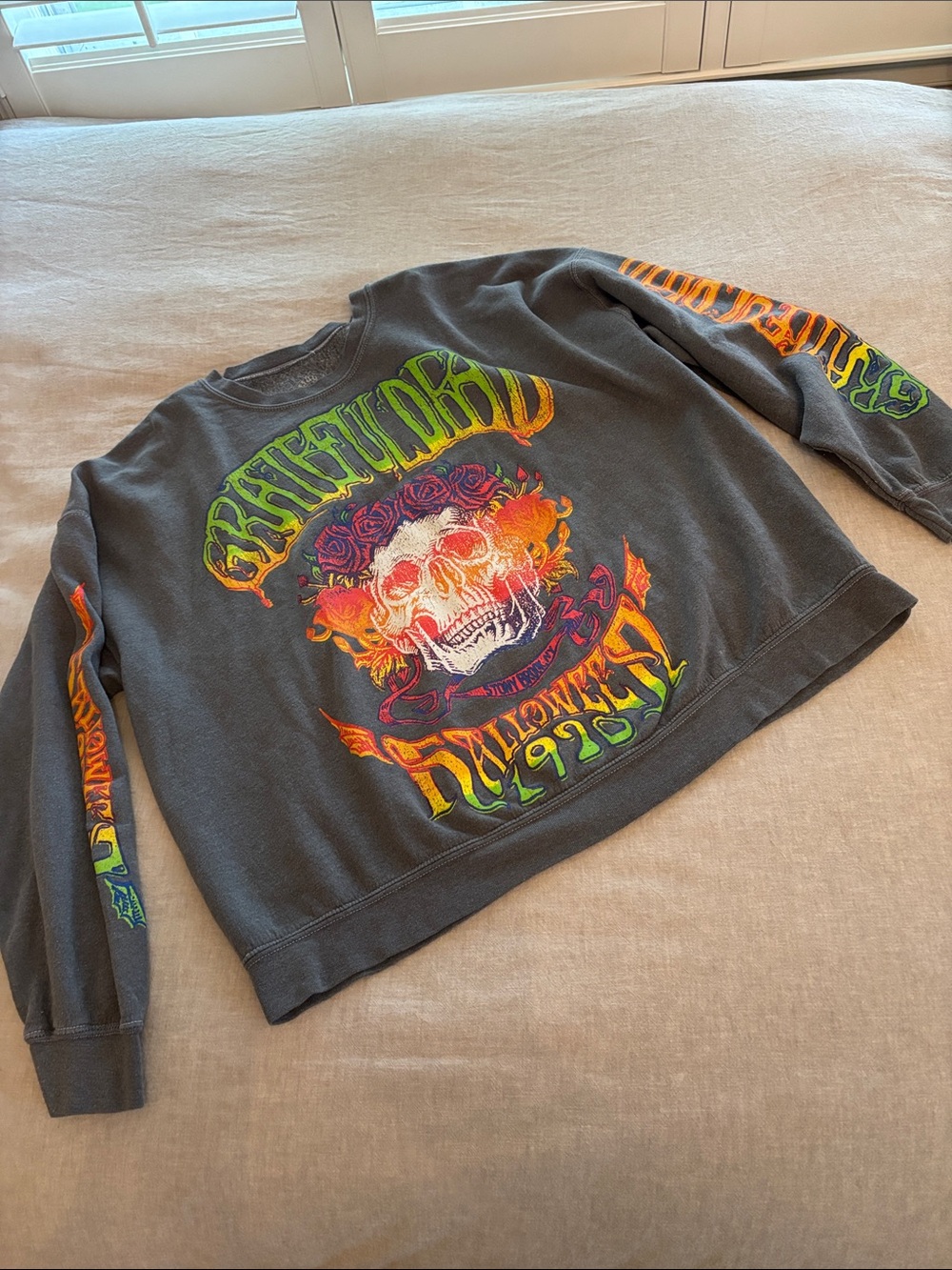 Grateful Dead Graphic Skull Crewneck Sweatshirt - Charcoal